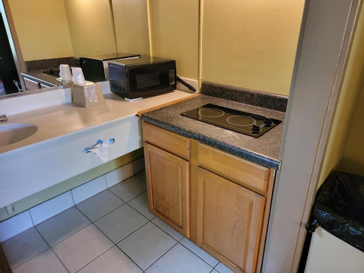 Studio 9 Inn & Suites Decatur Εξωτερικό φωτογραφία